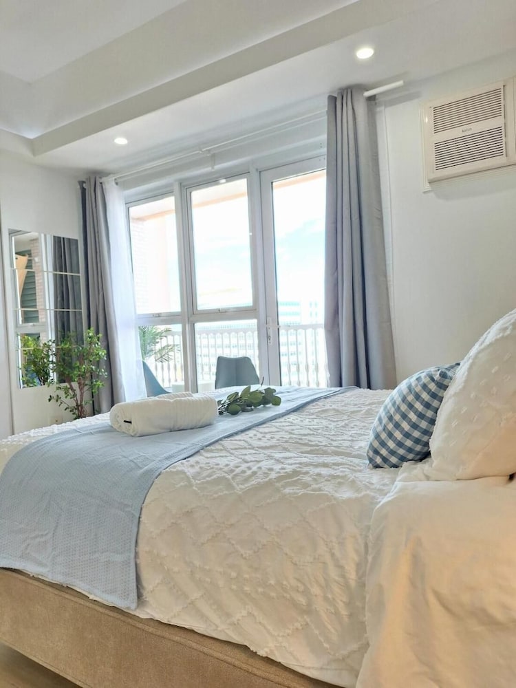Condo, 1 Bedroom, Accessible, Balcony photo 1