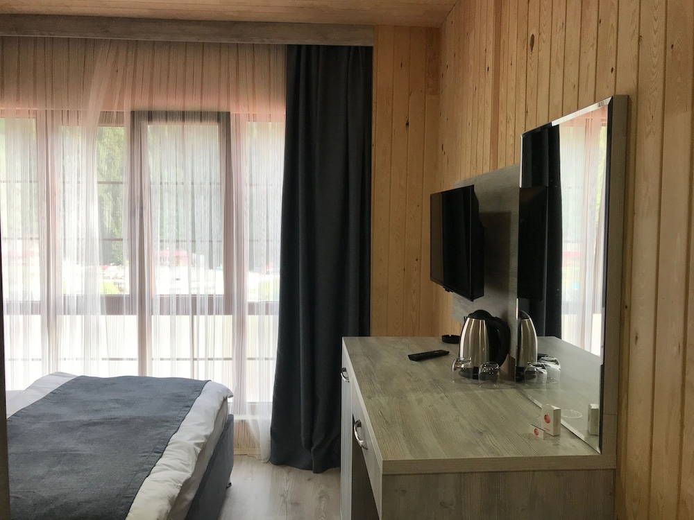 Twin Room, Smoking, Lake View photo 3