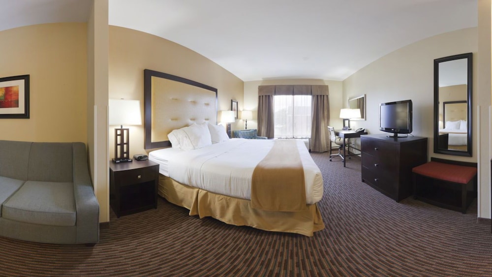 Suite, 1 King Bed, Non Smoking - Photo 1