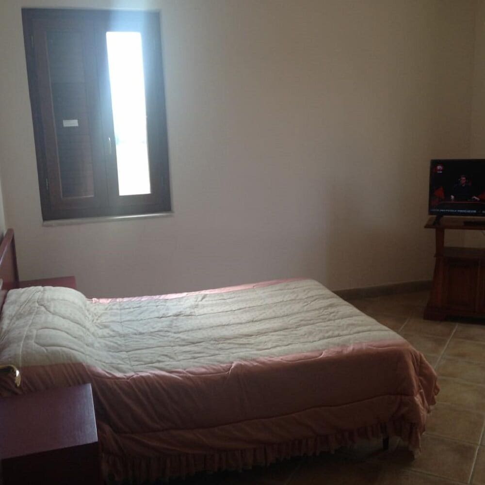 Double Room, 1 Queen Bed, Terrace photo 1