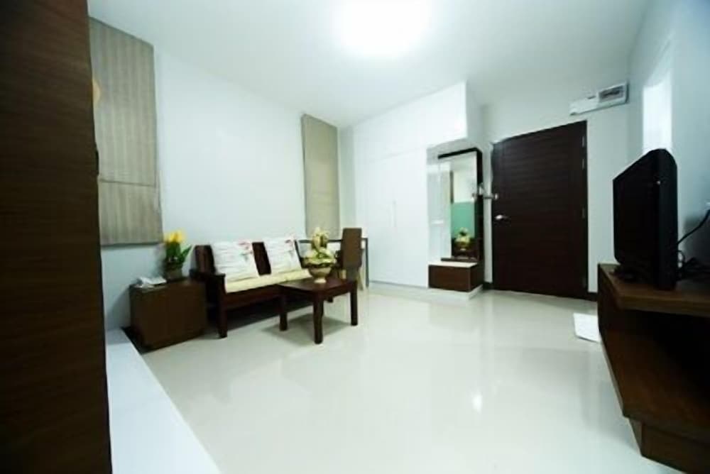 Suite with Balcony photo 3