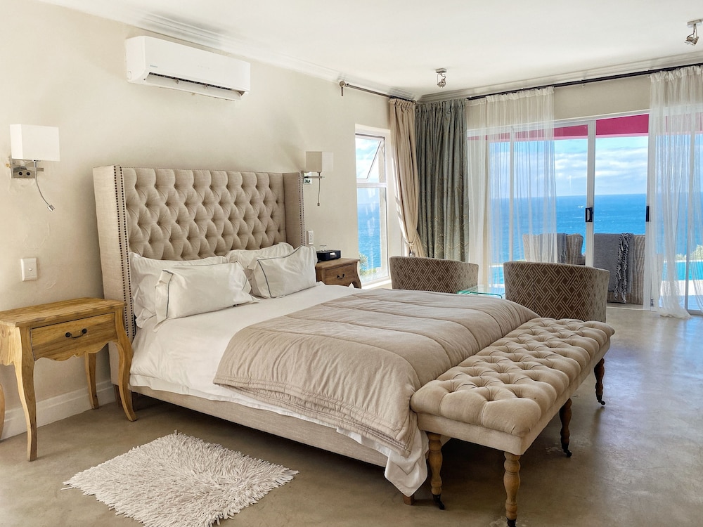 Deluxe Queen Room with Sea View photo 1