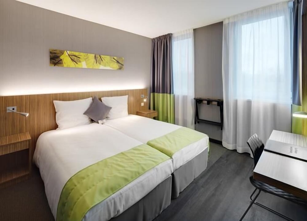 Superior Room, 2 Twin Beds, Non Smoking - Photo 1