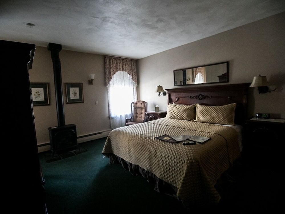 Standard Double Room, Ensuite (15)