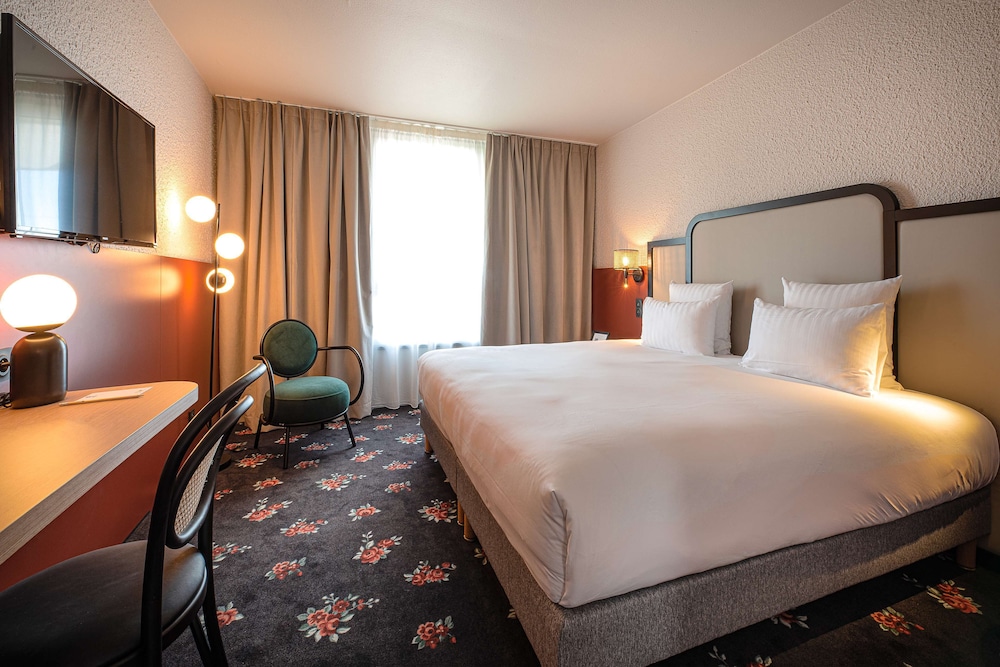 Superior Room, 1 King Bed, Non Smoking - Photo 3