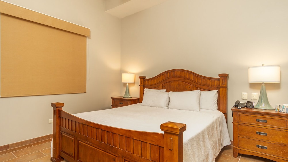 Condo, 1 King Bed with Sofa bed, Balcony, Ocean View (Las Palomas Resort Cortez 1605)