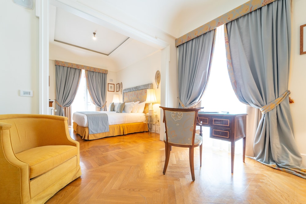 Junior Suite, Balcony, Garden View - Photo 1