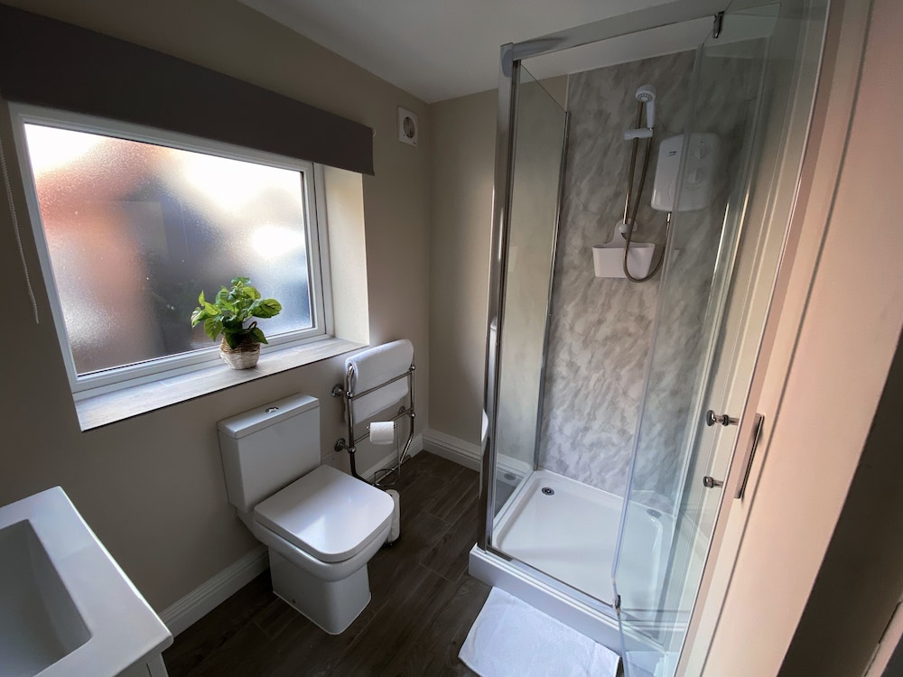 Double Room, 1 Double Bed, Private Bathroom photo 2