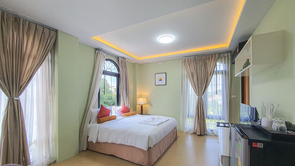 Deluxe Double Room - Photo 7