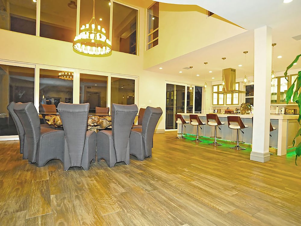 Luxury Villa, 6 Bedrooms, Ocean View photo 2