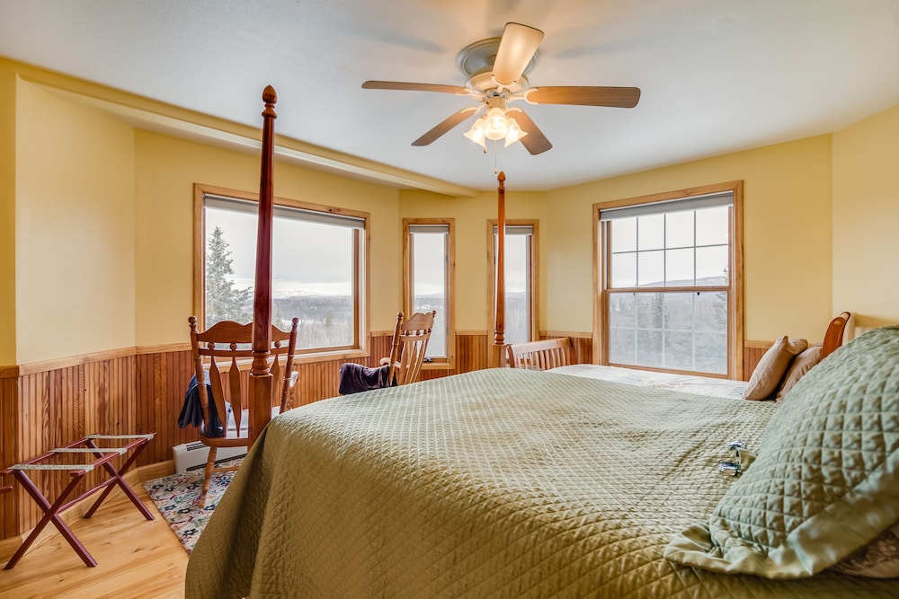 Classic Triple Room (Victorian Room)