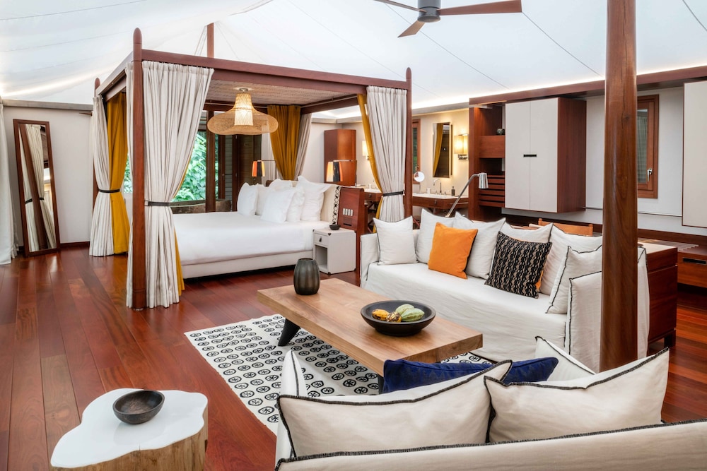 Luxury Villa, 2 Bedrooms, Beachfront (Tented Villa) photo 3