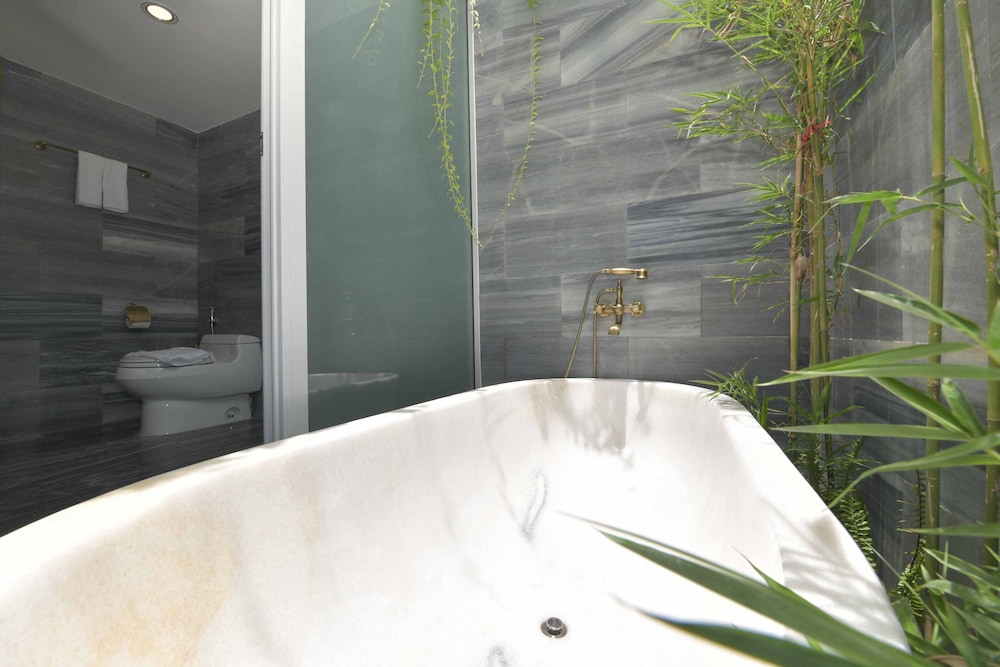 Cocoland Luxury 2 Bedrooms Villa - Photo 32