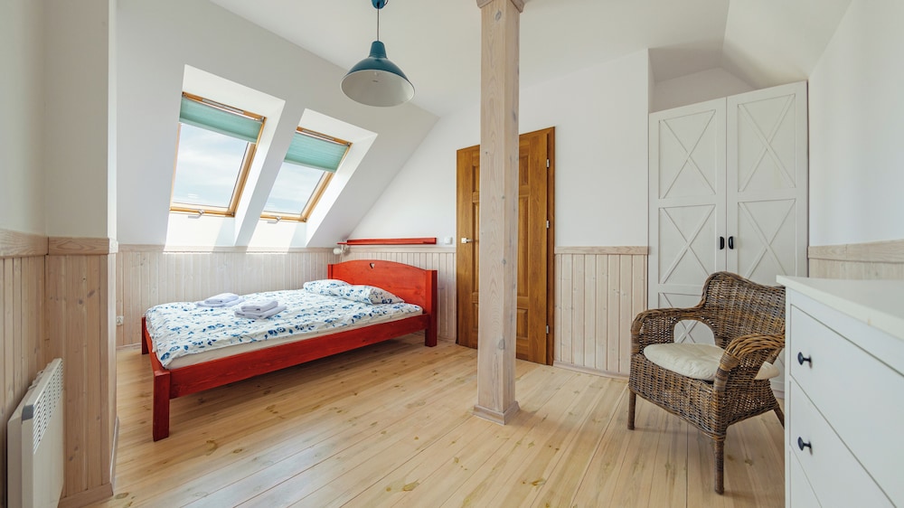 House (273) photo 2