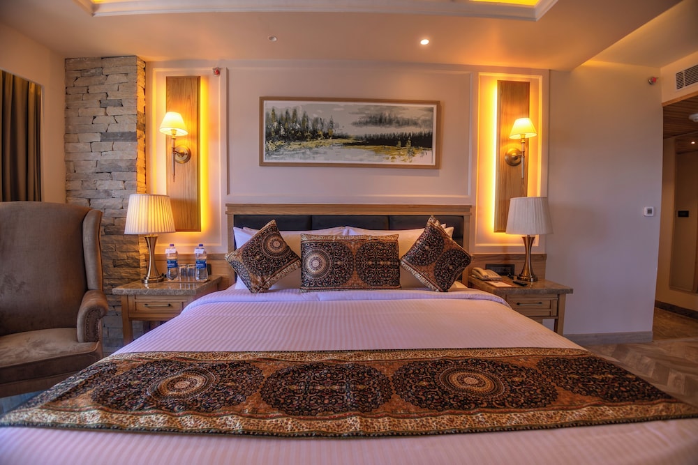 Premium Room (Private Sit Out) - Photo 2