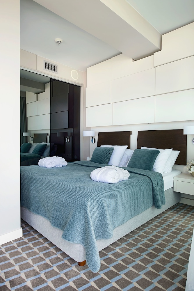 Exclusive Apartment, Sea View