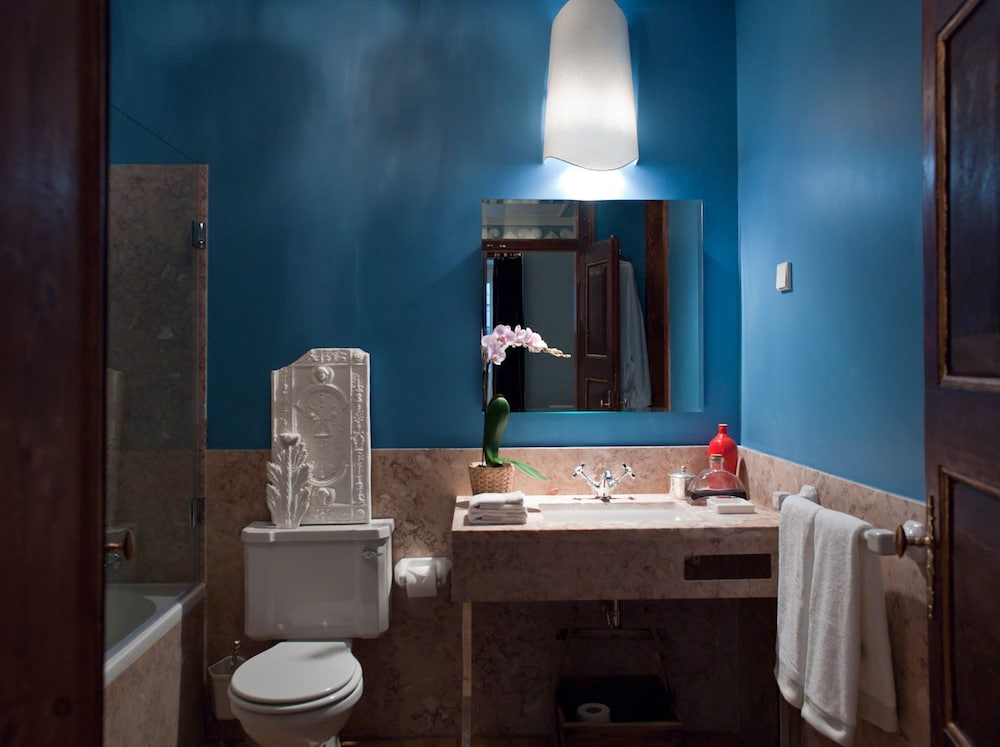 Standard Suite, Kitchenette photo 3