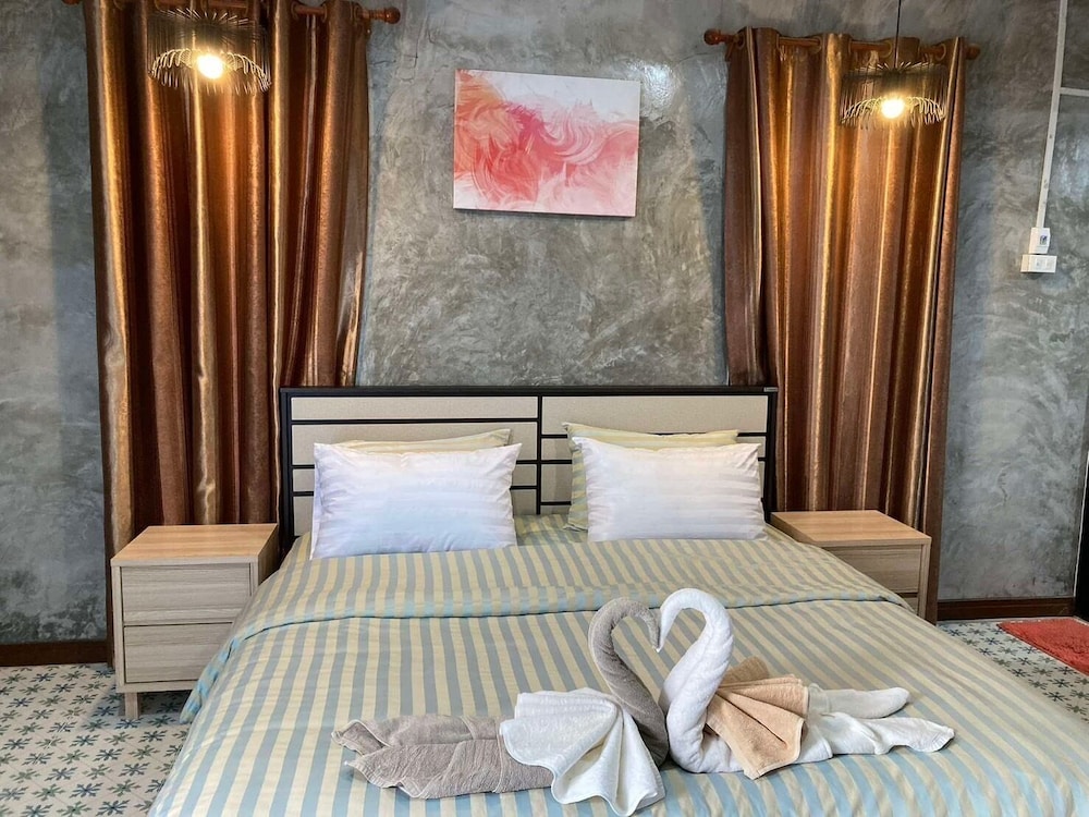 Superior King Room photo 2