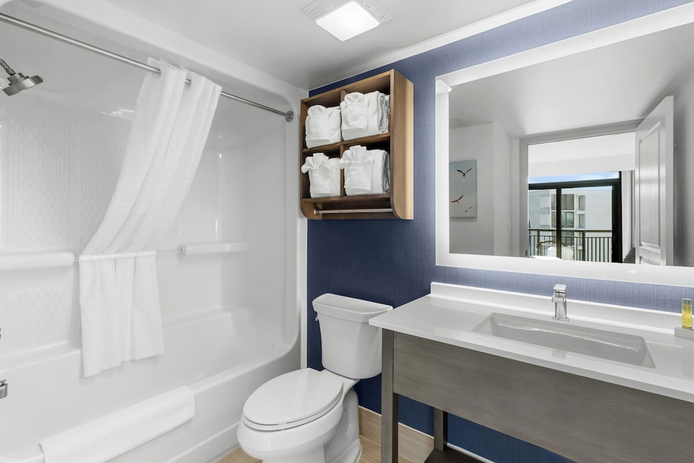South Tower Angle Ocean View Deluxe Three Bedroom Condo - Photo 20