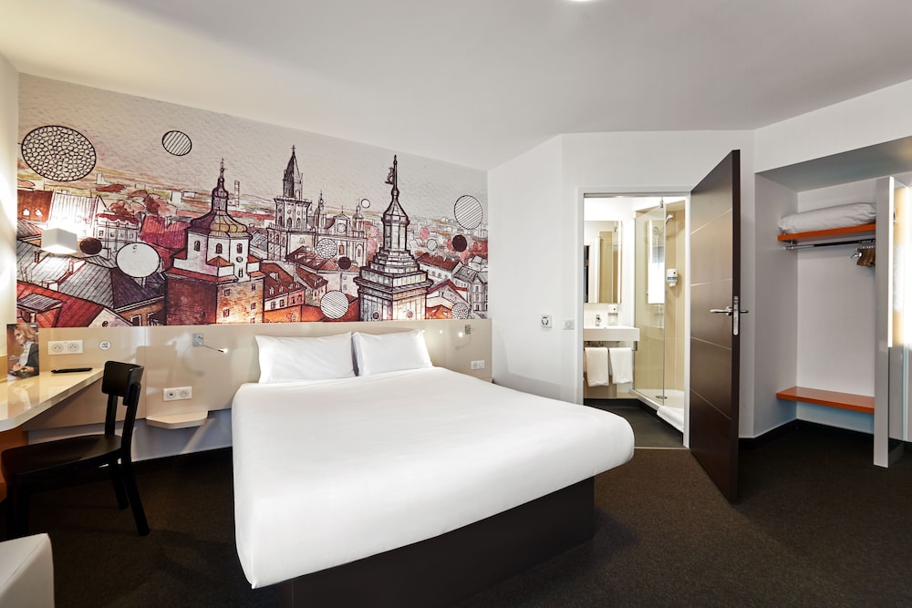Standard Quadruple Room - Photo 3