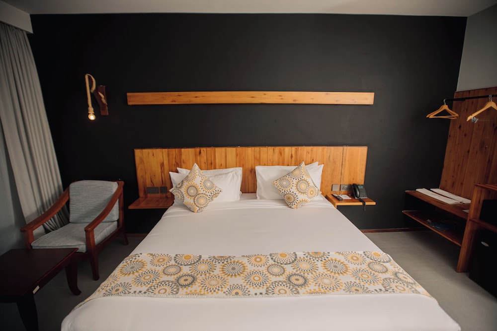 Standard Room, Courtyard View - Photo 4