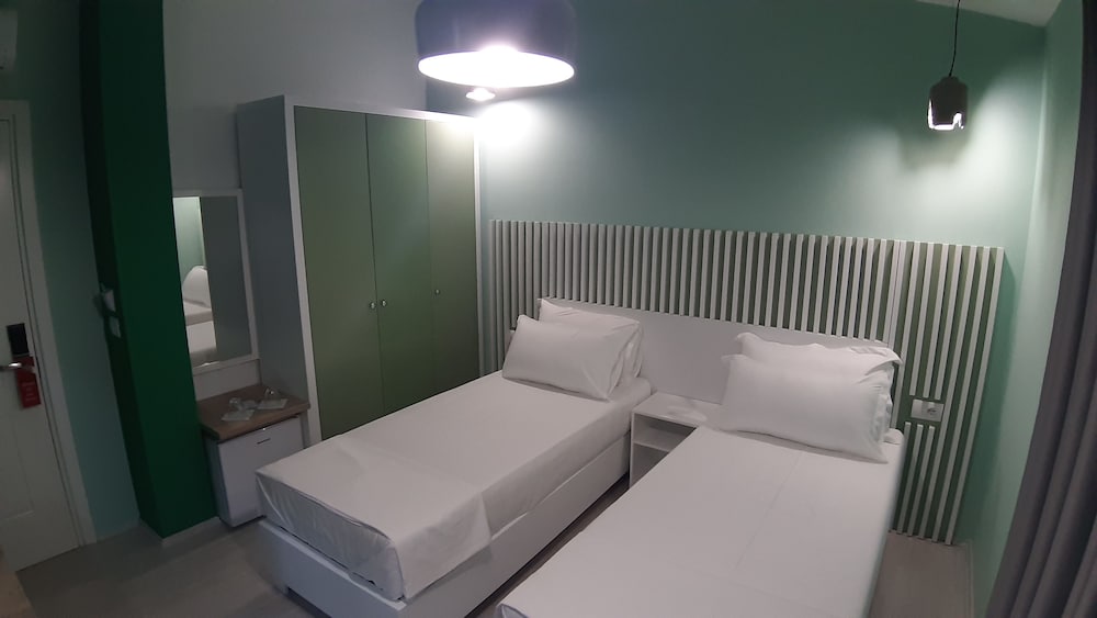 Deluxe Twin Room photo 1