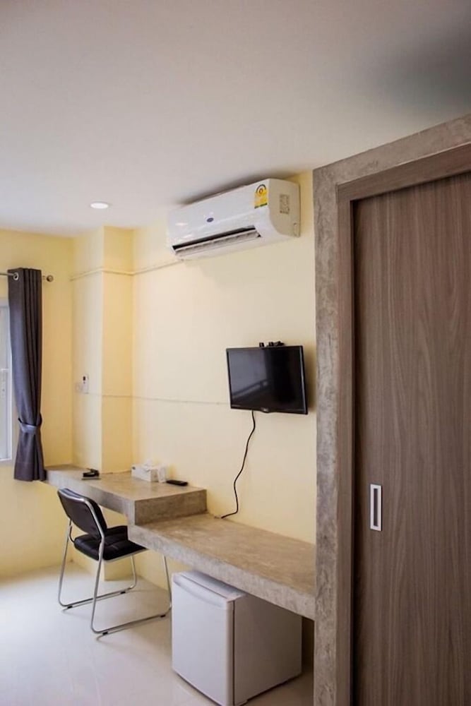Standard Twin Room photo 2