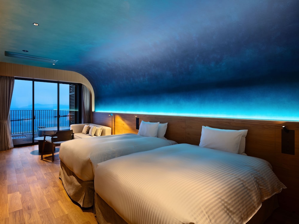 Premier Twin Room, Balcony, Ocean View (with Kobe Suma Sea World tickets)