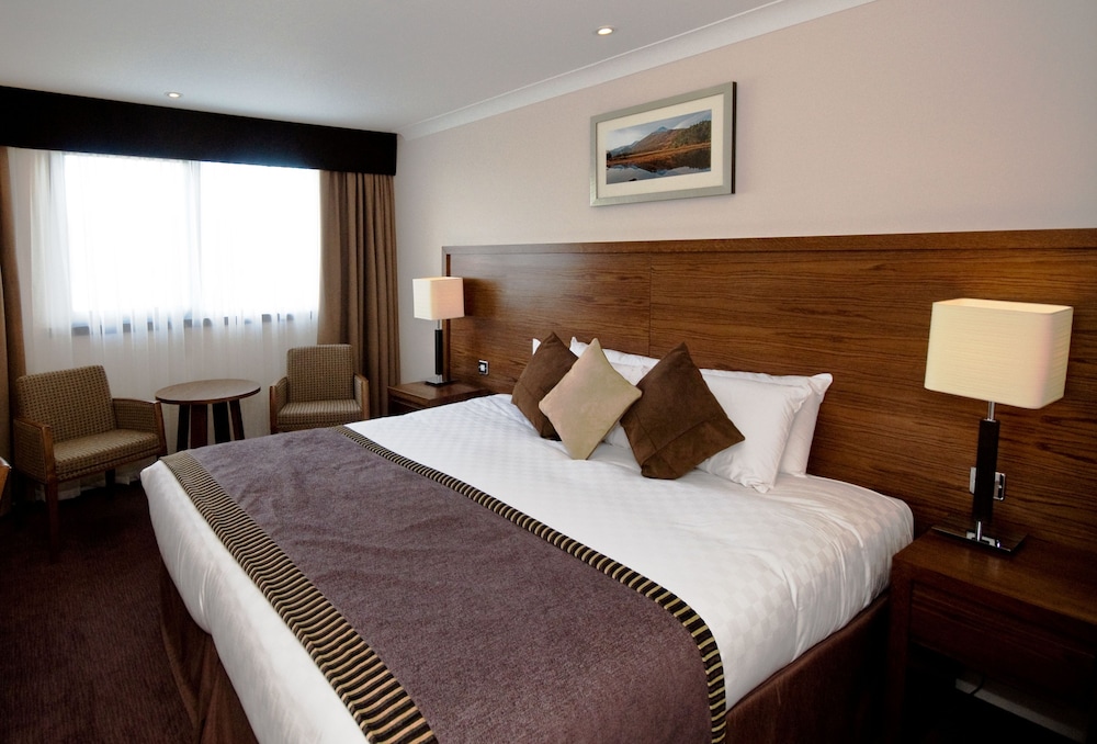 Premium Room, 1 King Bed - Photo 2