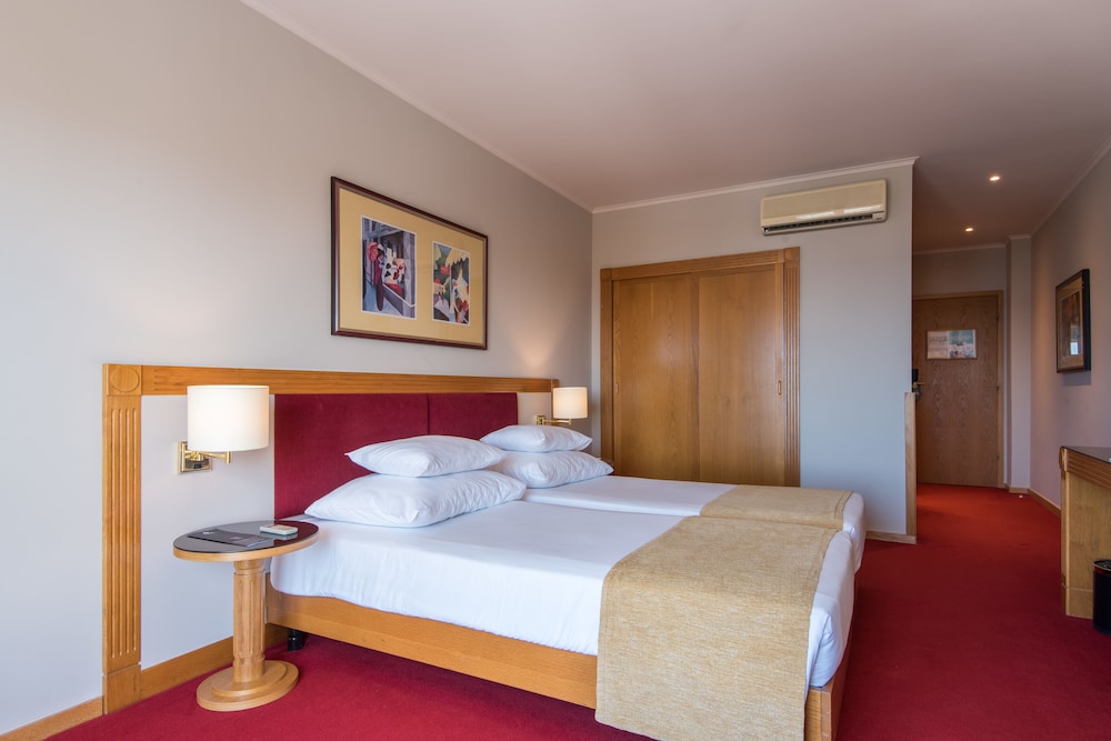 Twin Room - Photo 4