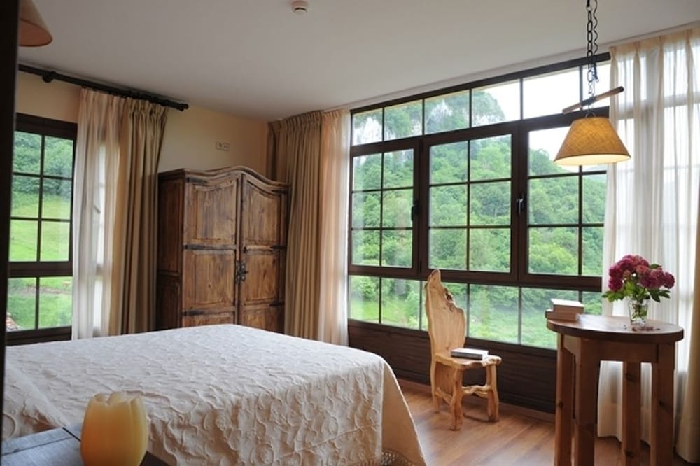 Habitación Doble (Avellano)