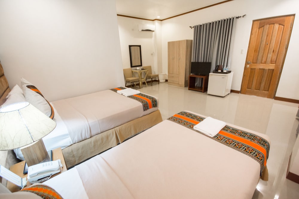 Standard Triple Room photo 2
