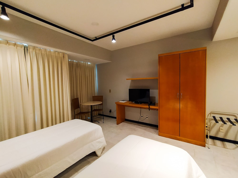 Premium Double or Twin Room - Photo 7