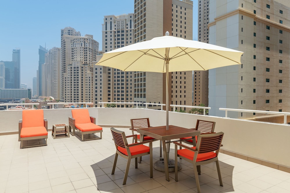 Club Room, 2 Twin Beds (JBR View)