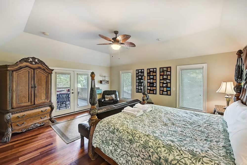 House (Multiple Bedrooms) photo 1