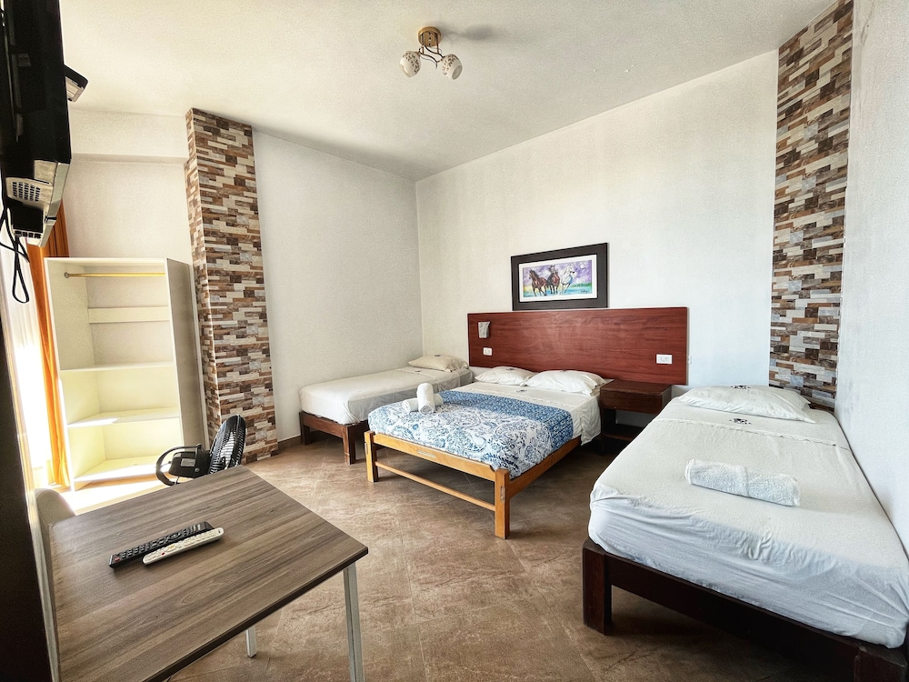 Family Quadruple Room, Multiple Beds, Balcony, Pool View photo 2