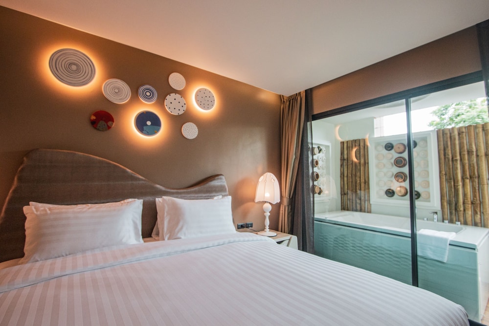 Superior Double Room with Jacuzzi - Photo 6