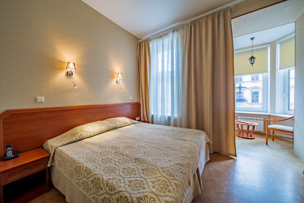 Superior Double or Twin Room photo 2