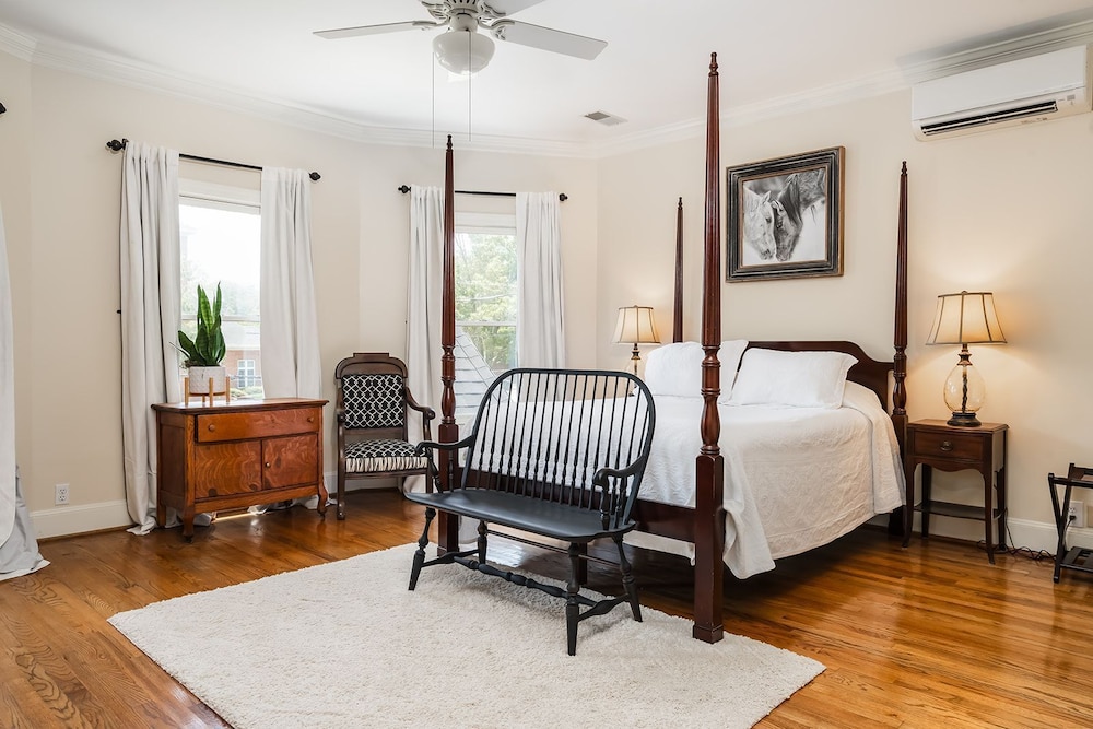 Standard Room, 1 Queen Bed