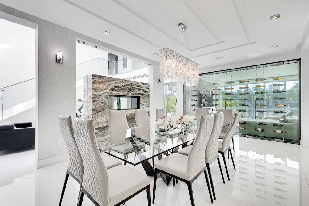 Modern Waterfront Mansion in the Heart of Las Olas Minutes From the Beach, Bilde 32