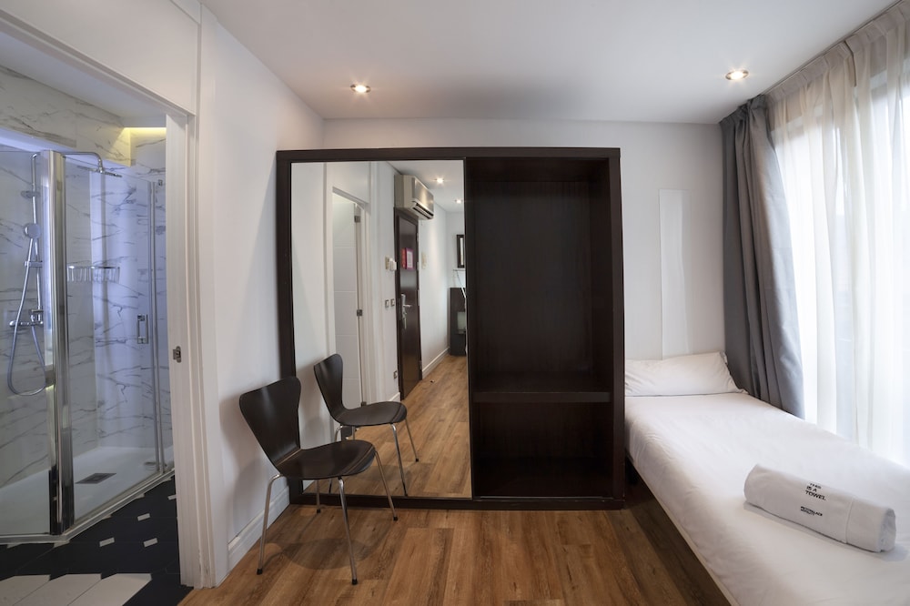 Triple Room - Photo 2