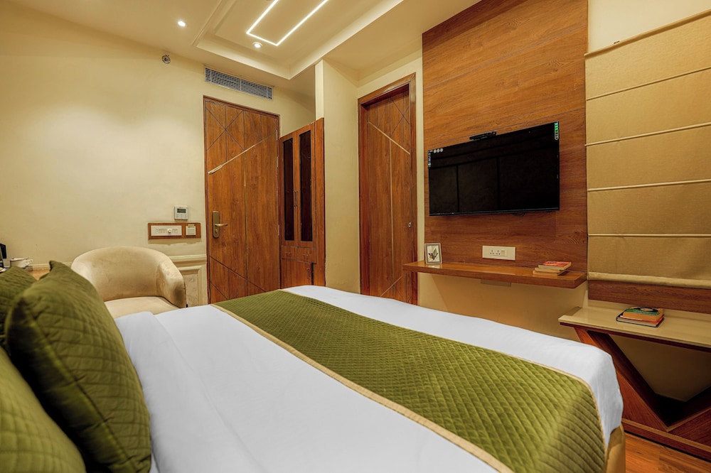 Executive Room - Photo 3