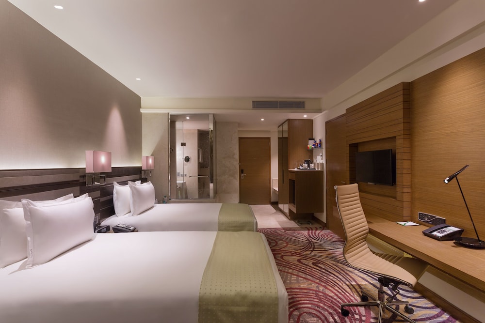 Standard Room, 2 Twin Beds, Smoking, City View Standard Room, 2 Twin Beds, Smoking, City View