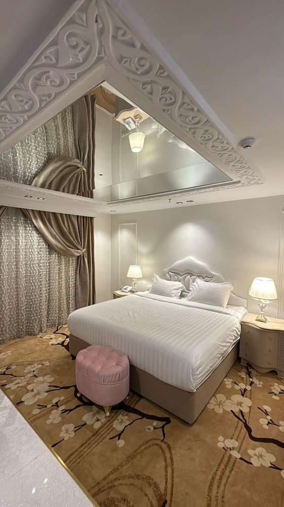 Premier Suite