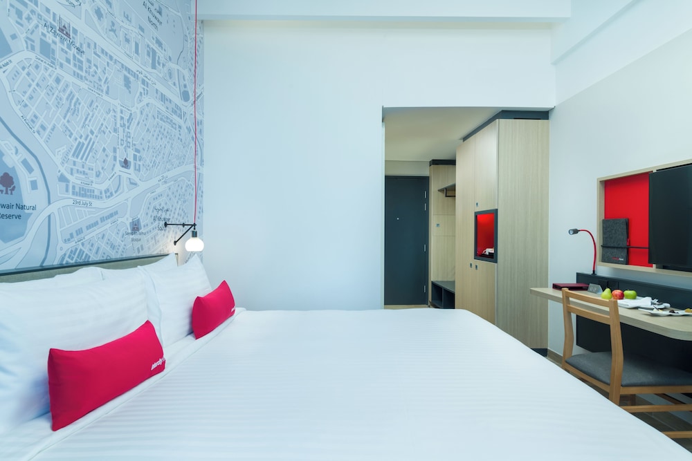 Standard Room, 1 King Bed - Photo 3