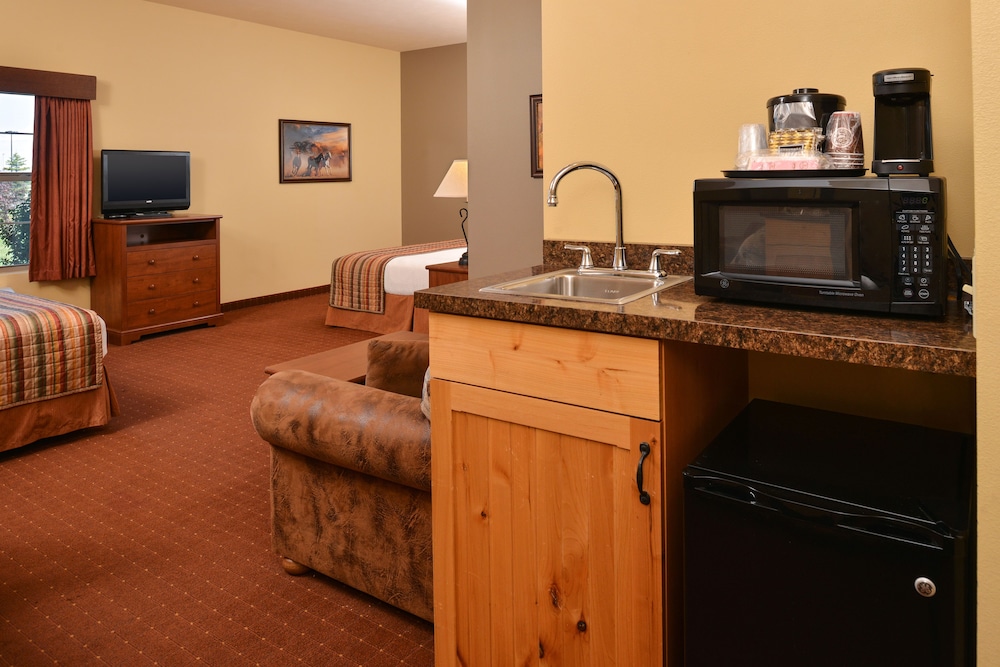 Studio Suite, Multiple Beds, Non Smoking - Photo 3