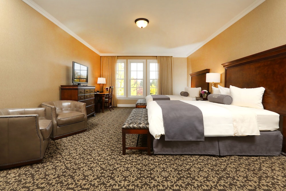 Luxury Room, 2 Queen Beds - Photo 1