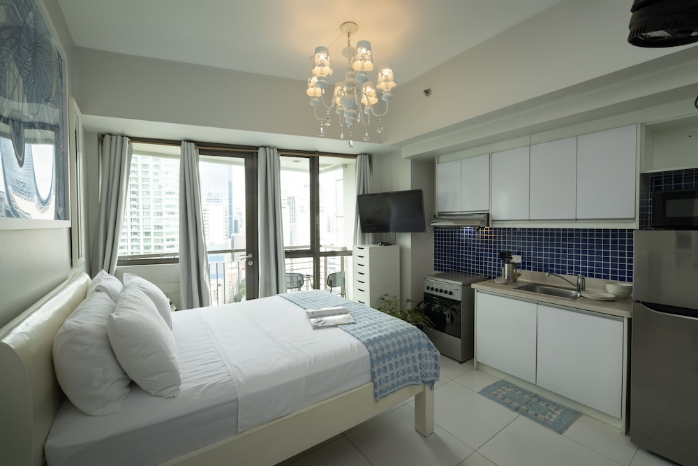 Studio Apartment - Photo 14