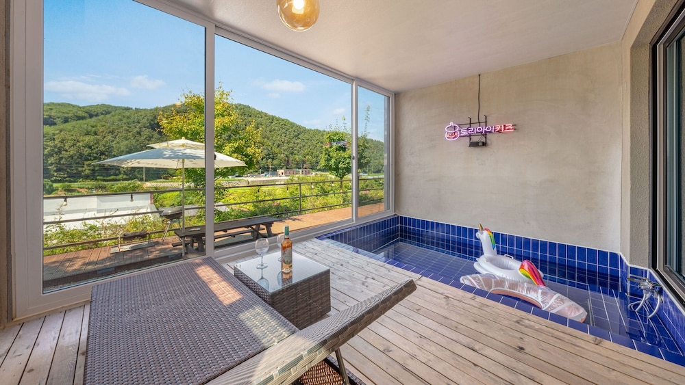 Basic Room, 1 Bedroom (poolvilla(random1)) - Photo 14