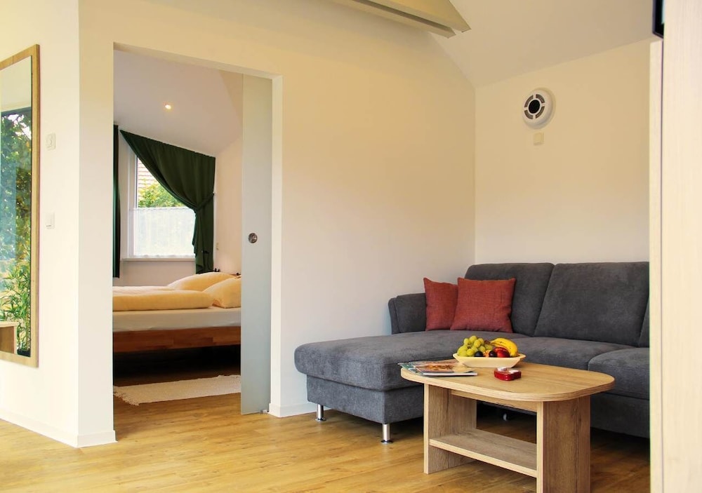 House (#12) - Photo 4